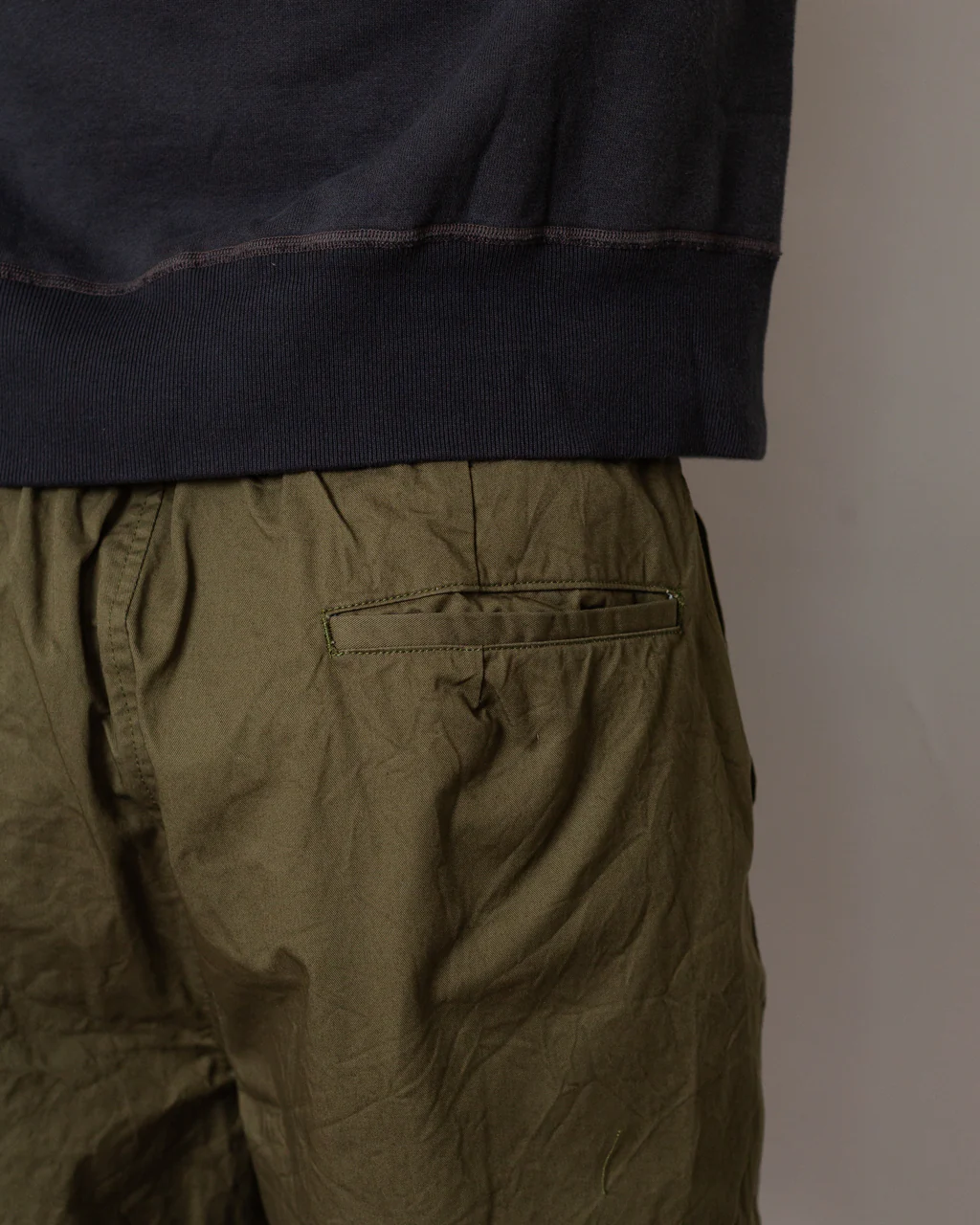 Single Pleated Peg Top Wide Shorts - Olive - Image 5